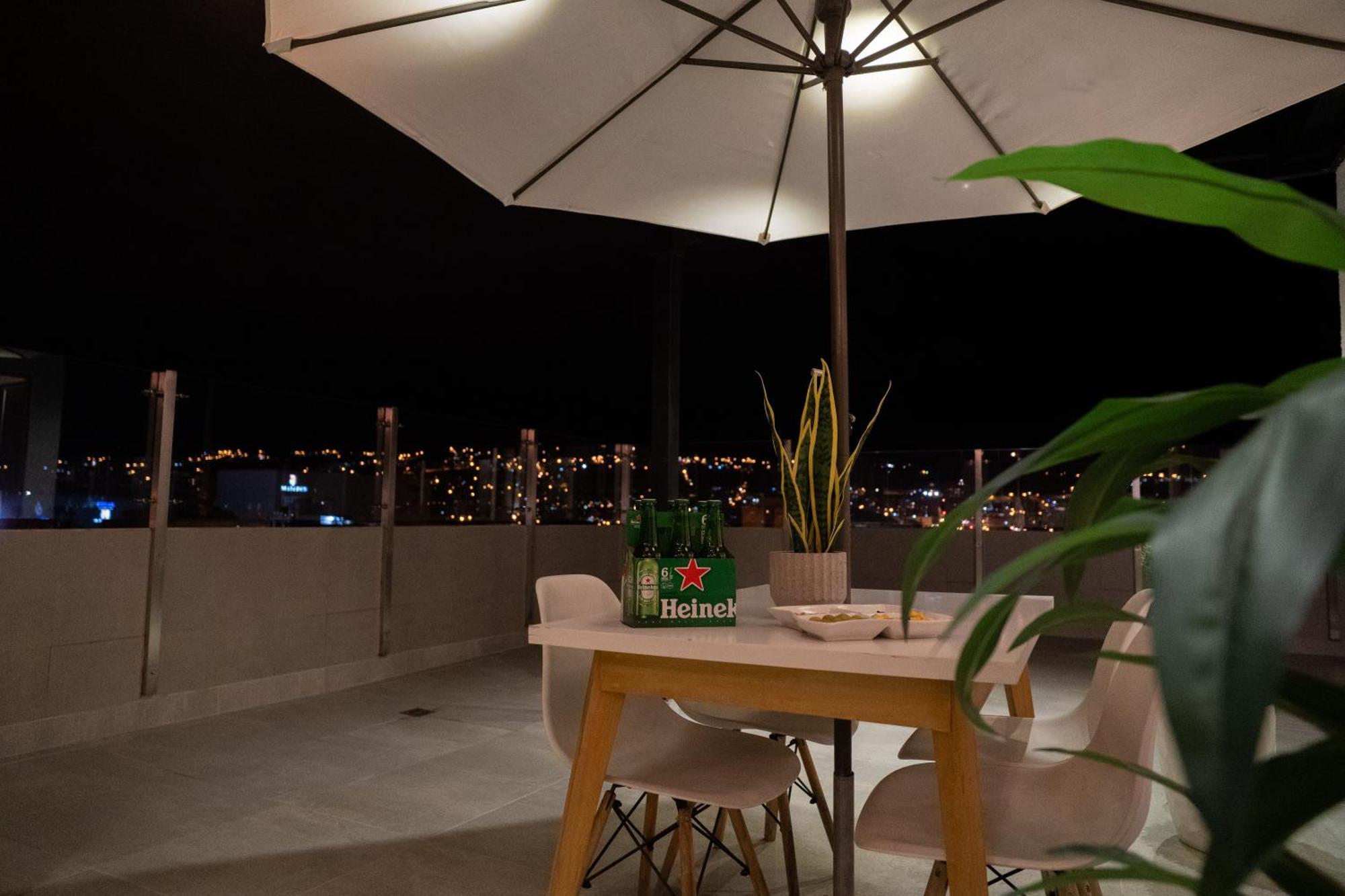 Spectacular Flat,3 Bedrooms, Central, Terrace, Free Parking Cuenca Exterior foto