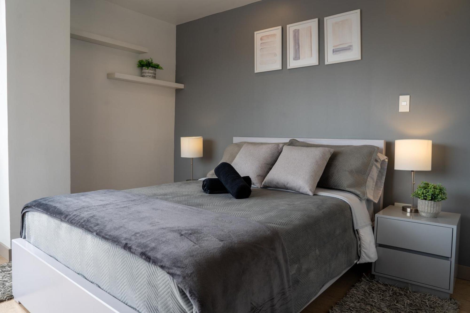 Spectacular Flat,3 Bedrooms, Central, Terrace, Free Parking Cuenca Exterior foto