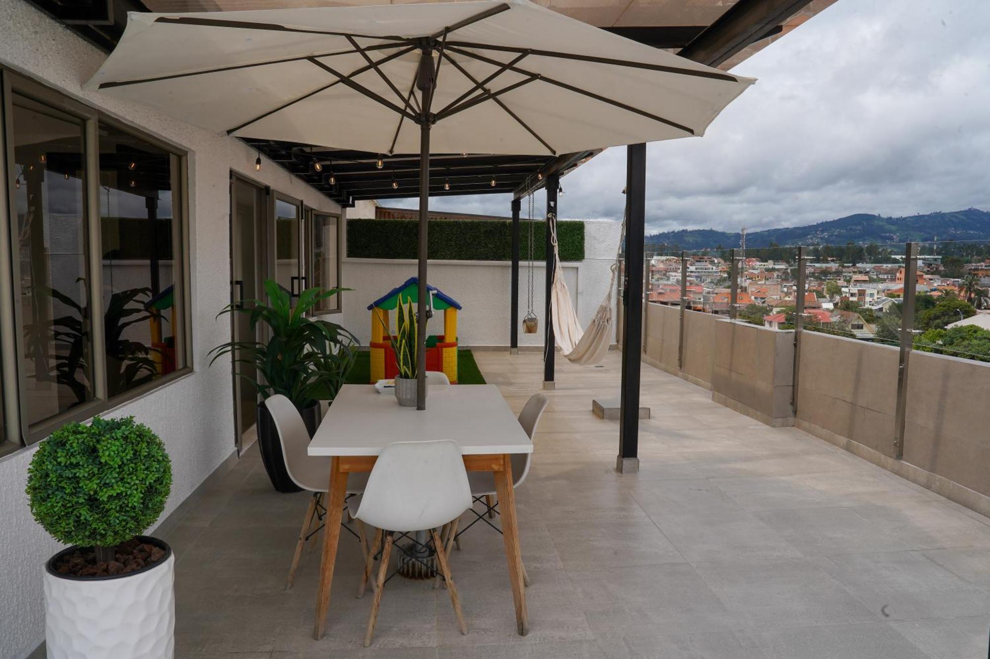 Spectacular Flat,3 Bedrooms, Central, Terrace, Free Parking Cuenca Exterior foto